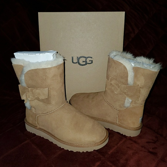UGG Shoes - ❌SOLD❌ 🆕 Women's UGG Daelynn Chestnut Boots Sz 7